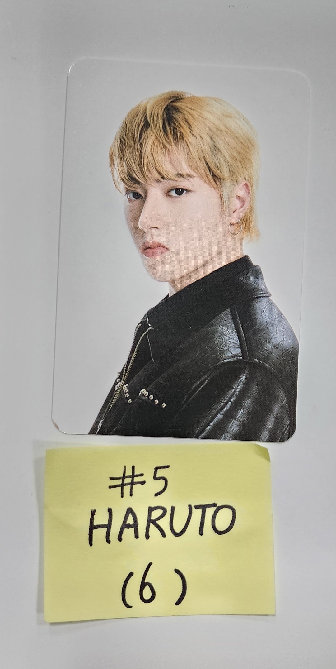 Treasure 2nd Full "REBOOT" Pop-Up Store - Official Trading Card (2) - HALLYUSUPERSTORE