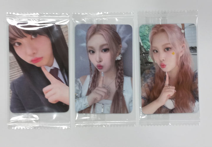SWAN (Of Purple Kiss) "Twenty" [CASSETTE TAPE] - Ktown4u Fansign Event Photocard Round 2 - HALLYUSUPERSTORE