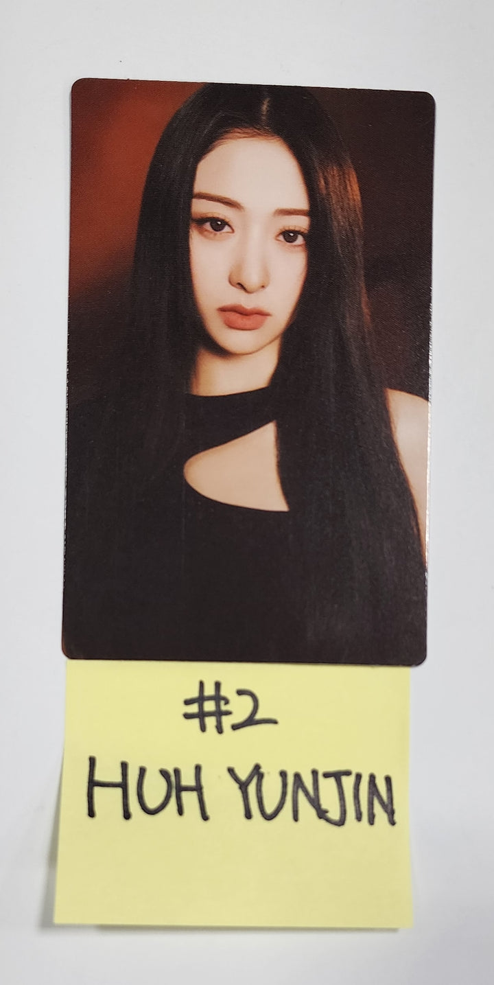 LE SSERAFIM "FLAME RISES" - Mini Photocard (1) [Restocked 8/4] - HALLYUSUPERSTORE