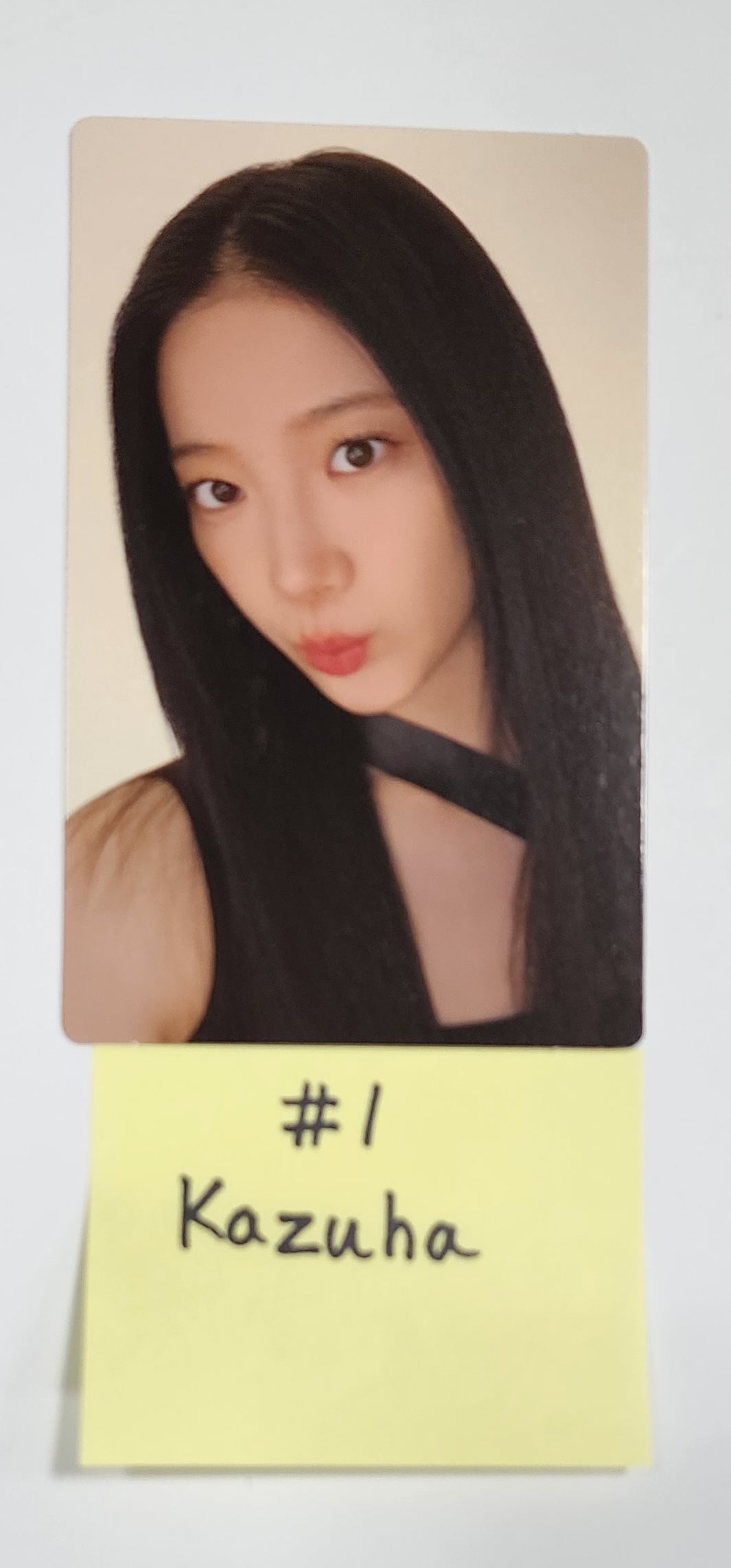 LE SSERAFIM "FLAME RISES" - Mini Photocard (2) [Restocked 8/4] - HALLYUSUPERSTORE