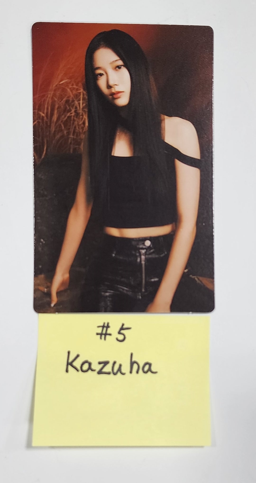 LE SSERAFIM "FLAME RISES" - Mini Photocard (2) [Restocked 8/4] - HALLYUSUPERSTORE