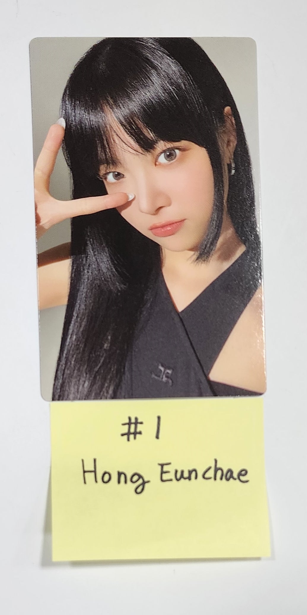 LE SSERAFIM "FLAME RISES" - Mini Photocard (2) [Restocked 8/4] - HALLYUSUPERSTORE
