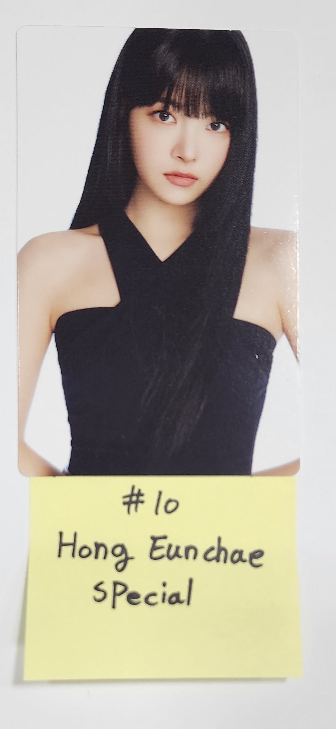 LE SSERAFIM "FLAME RISES" - Mini Photocard (2) [Restocked 8/4] - HALLYUSUPERSTORE