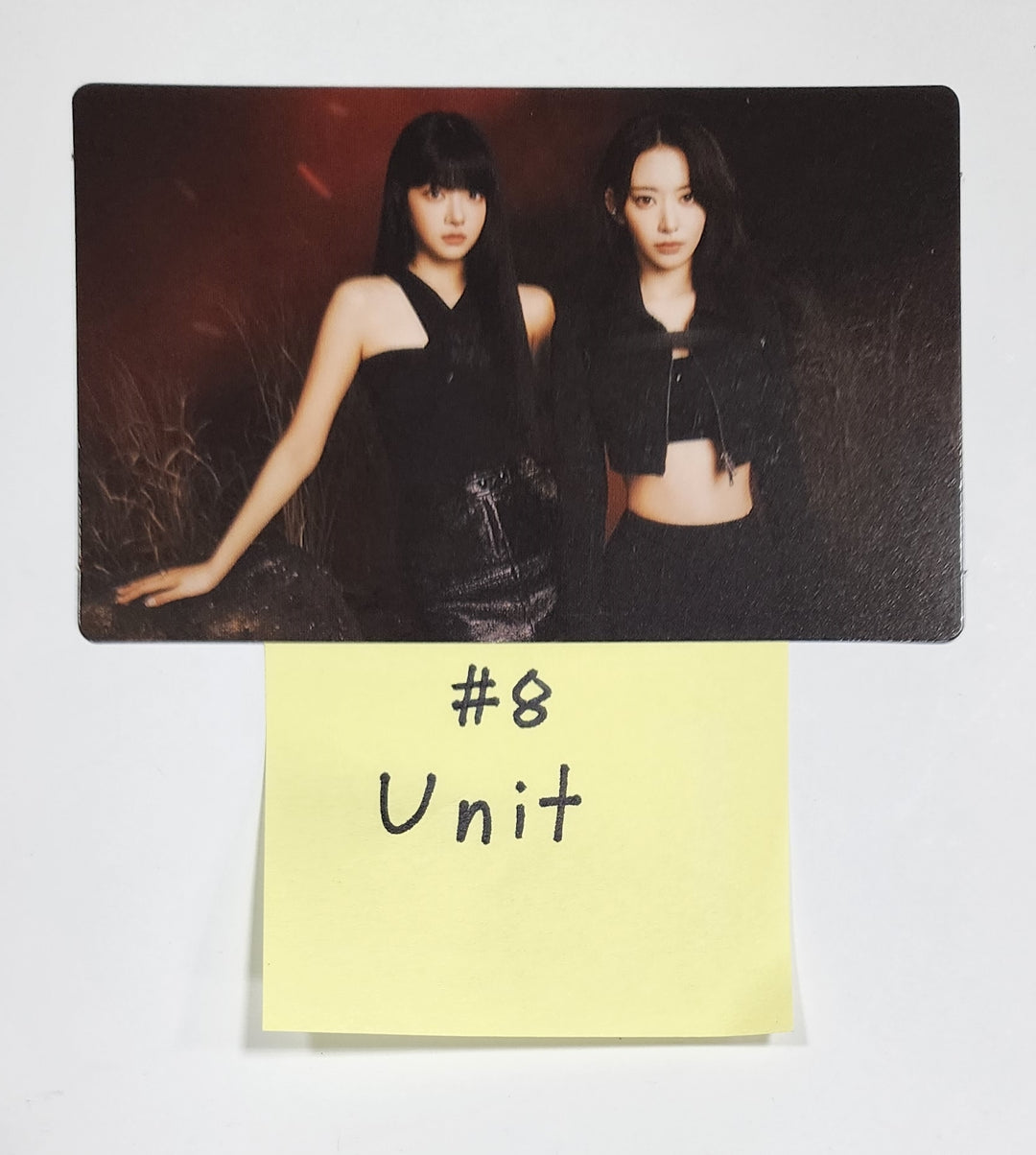 LE SSERAFIM "FLAME RISES" - Mini Photocard (2) [Restocked 8/4] - HALLYUSUPERSTORE