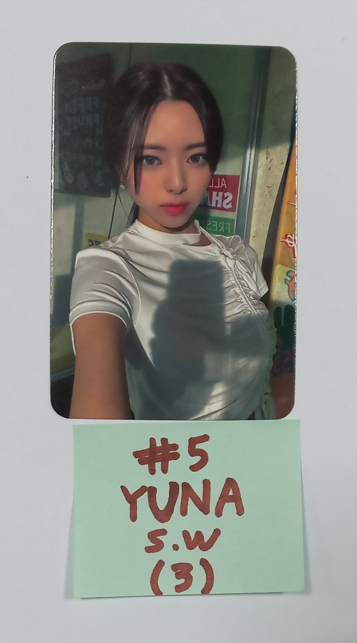 ITZY "KILL MY DOUBT" - Soundwave Fansign Event Photocard Round 2 - HALLYUSUPERSTORE
