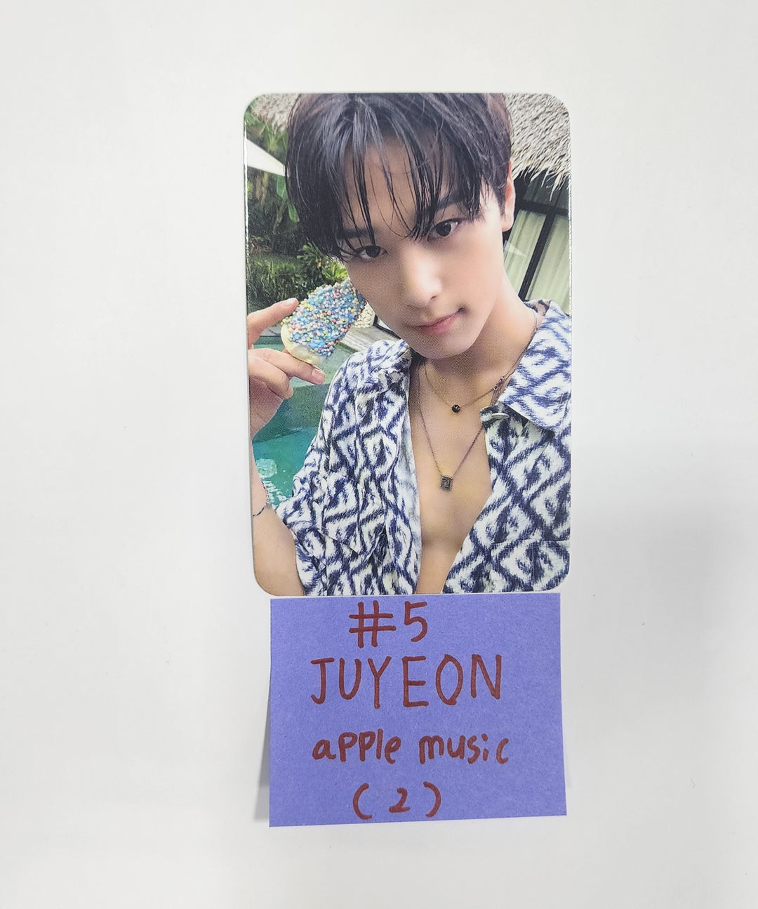 The Boyz ""PHANTASY" pt.1 Christmas in August - Apple Music Pre-Order Benefit Photocard - HALLYUSUPERSTORE