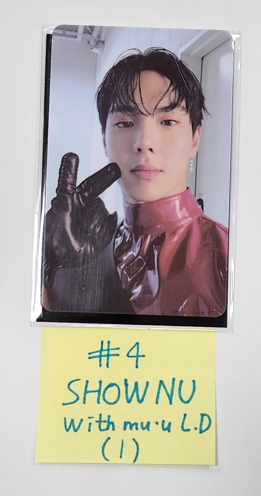 Shownu X Hyungwon "The Unseen" - Withmuu Lucky Draw Event PVC Photocard, Hand Autographed(Signed) PVC Photocard - HALLYUSUPERSTORE