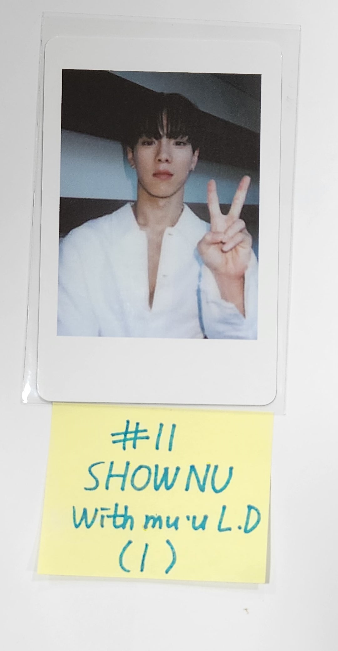 Shownu X Hyungwon "The Unseen" - Withmuu Lucky Draw Event PVC Photocard, Hand Autographed(Signed) PVC Photocard - HALLYUSUPERSTORE