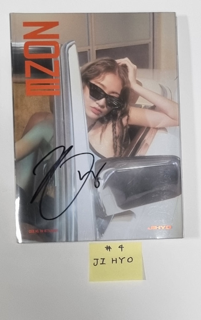 StayC 3rd Mini "TEENFRESH", Jihyo (of Twice) 1st Mini "ZONE", TripleS "LOVElution : MUHAN", Everglow 2nd Single "All My Girls", ODD EYE CIRCLE "Version Up" - Hand Autographed(Signed) Promo Album [23.08.21] - HALLYUSUPERSTORE