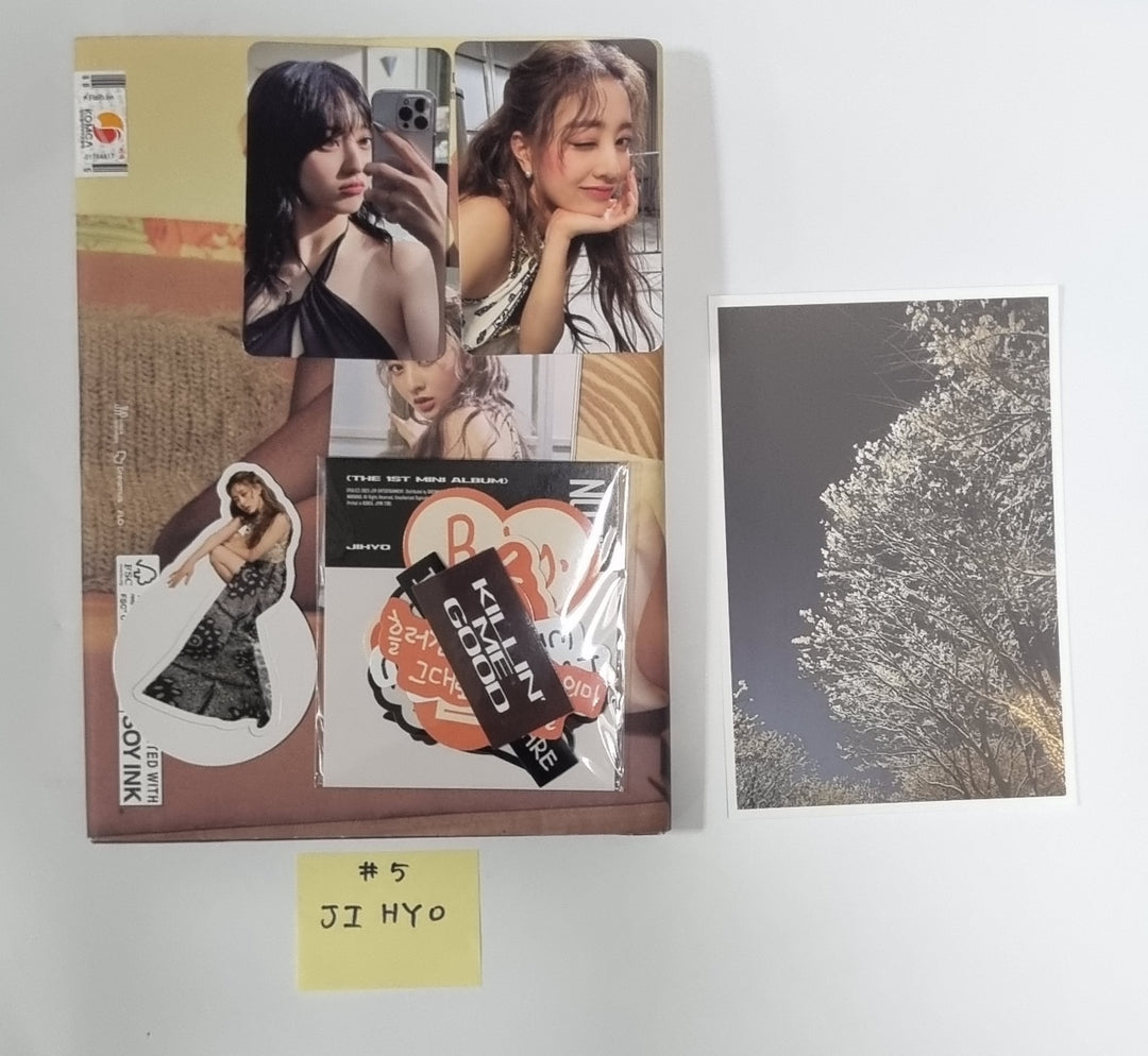 StayC 3rd Mini "TEENFRESH", Jihyo (of Twice) 1st Mini "ZONE", TripleS "LOVElution : MUHAN", Everglow 2nd Single "All My Girls", ODD EYE CIRCLE "Version Up" - Hand Autographed(Signed) Promo Album [23.08.21] - HALLYUSUPERSTORE