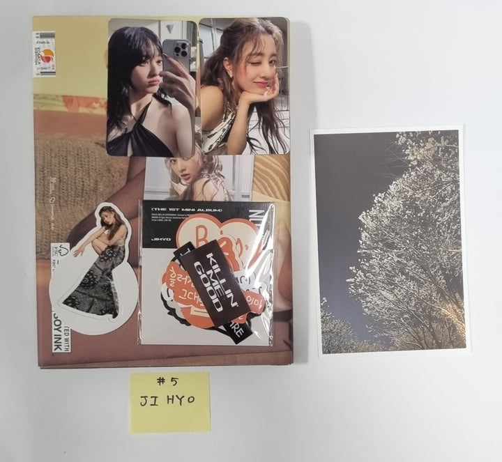 StayC 3rd Mini "TEENFRESH", Jihyo (of Twice) 1st Mini "ZONE", TripleS "LOVElution : MUHAN", Everglow 2nd Single "All My Girls", ODD EYE CIRCLE "Version Up" - Hand Autographed(Signed) Promo Album [23.08.21] - HALLYUSUPERSTORE