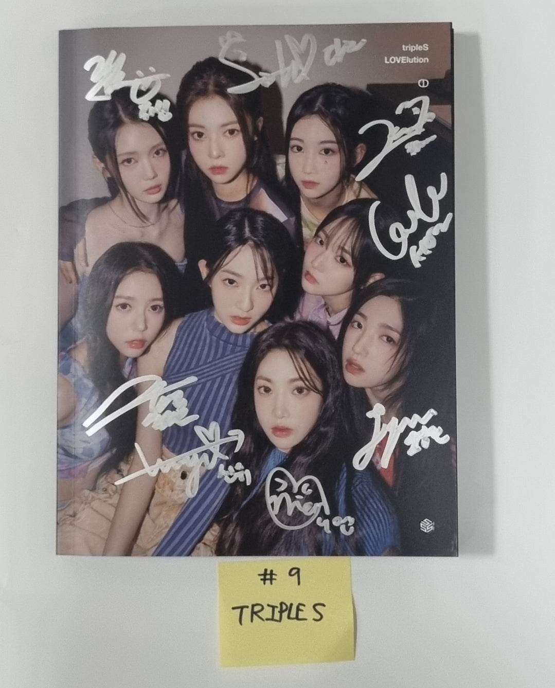 StayC 3rd Mini "TEENFRESH", Jihyo (of Twice) 1st Mini "ZONE", TripleS "LOVElution : MUHAN", Everglow 2nd Single "All My Girls", ODD EYE CIRCLE "Version Up" - Hand Autographed(Signed) Promo Album [23.08.21] - HALLYUSUPERSTORE