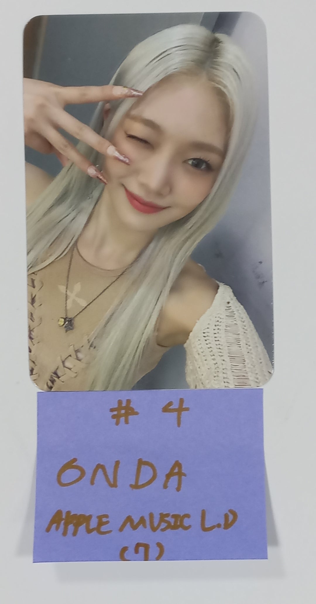 Everglow "ALL MY GIRLS" - Apple Music Lucky Draw Event Photocard [23.08.21] - HALLYUSUPERSTORE