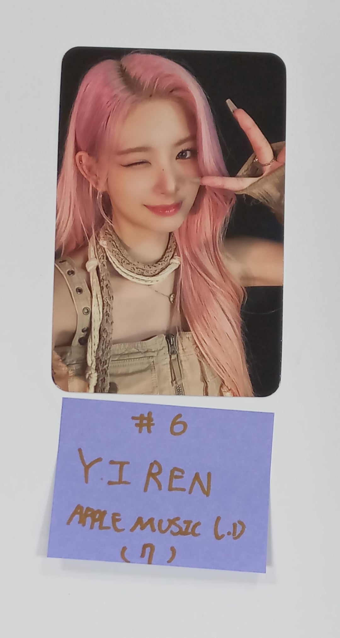 Everglow "ALL MY GIRLS" - Apple Music Lucky Draw Event Photocard [23.08.21] - HALLYUSUPERSTORE