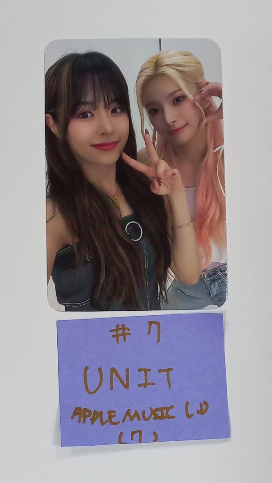 Everglow "ALL MY GIRLS" - Apple Music Lucky Draw Event Photocard [23.08.21] - HALLYUSUPERSTORE
