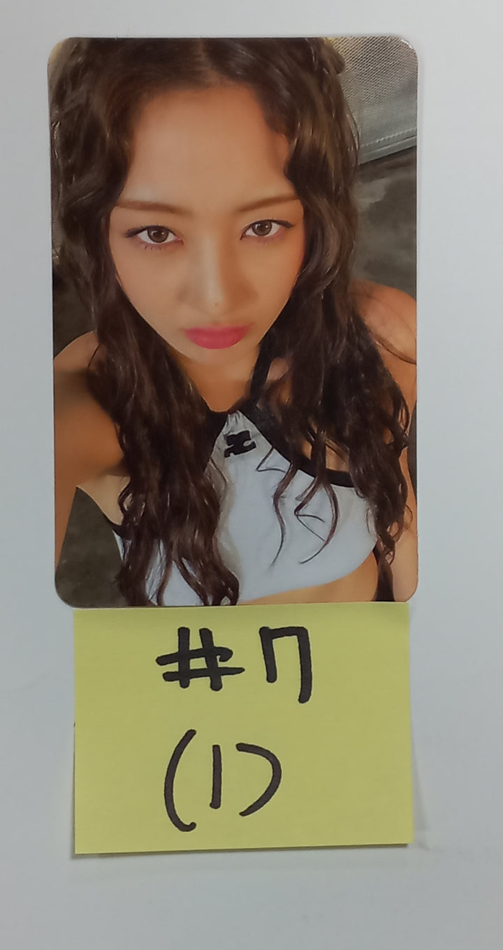JIHYO "ZONE" 1st Mini Album - Official Photocard [23.08.21] - HALLYUSUPERSTORE