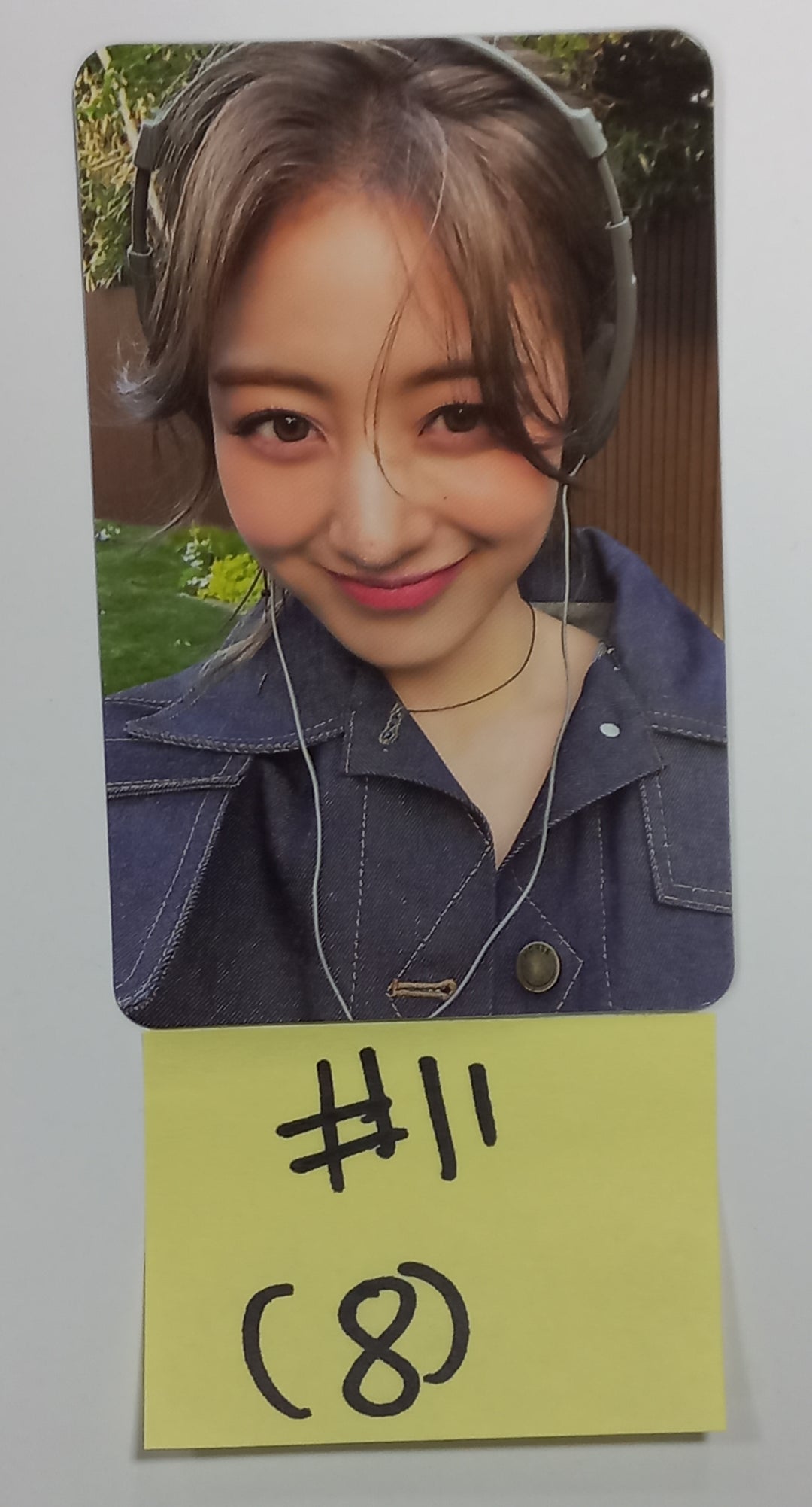 JIHYO "ZONE" 1st Mini Album - Official Photocard [23.08.21] - HALLYUSUPERSTORE