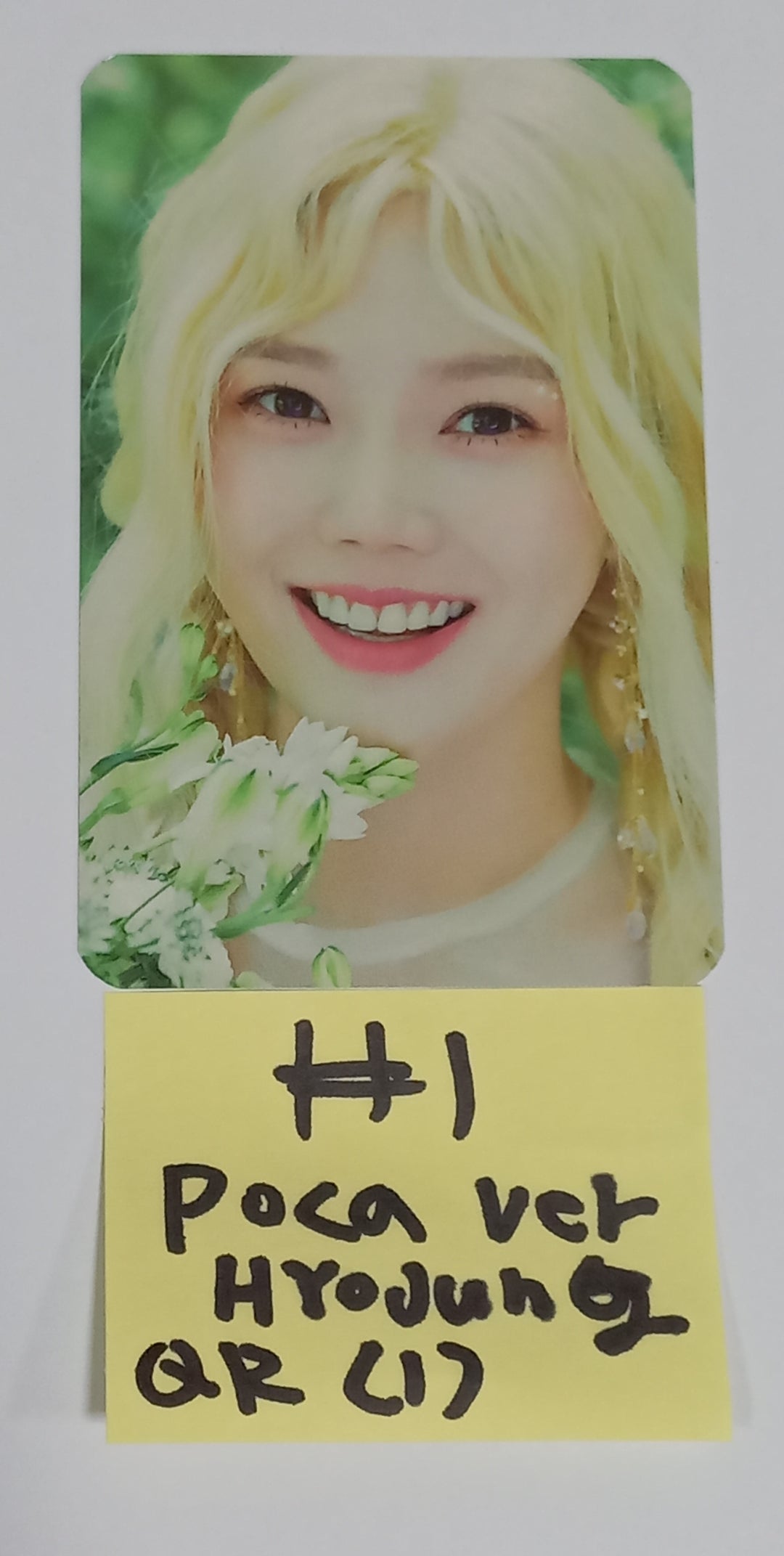 Oh My Girl "Golden Hourglass" - Official Photocard [Poca Ver] [23.08.22] - HALLYUSUPERSTORE