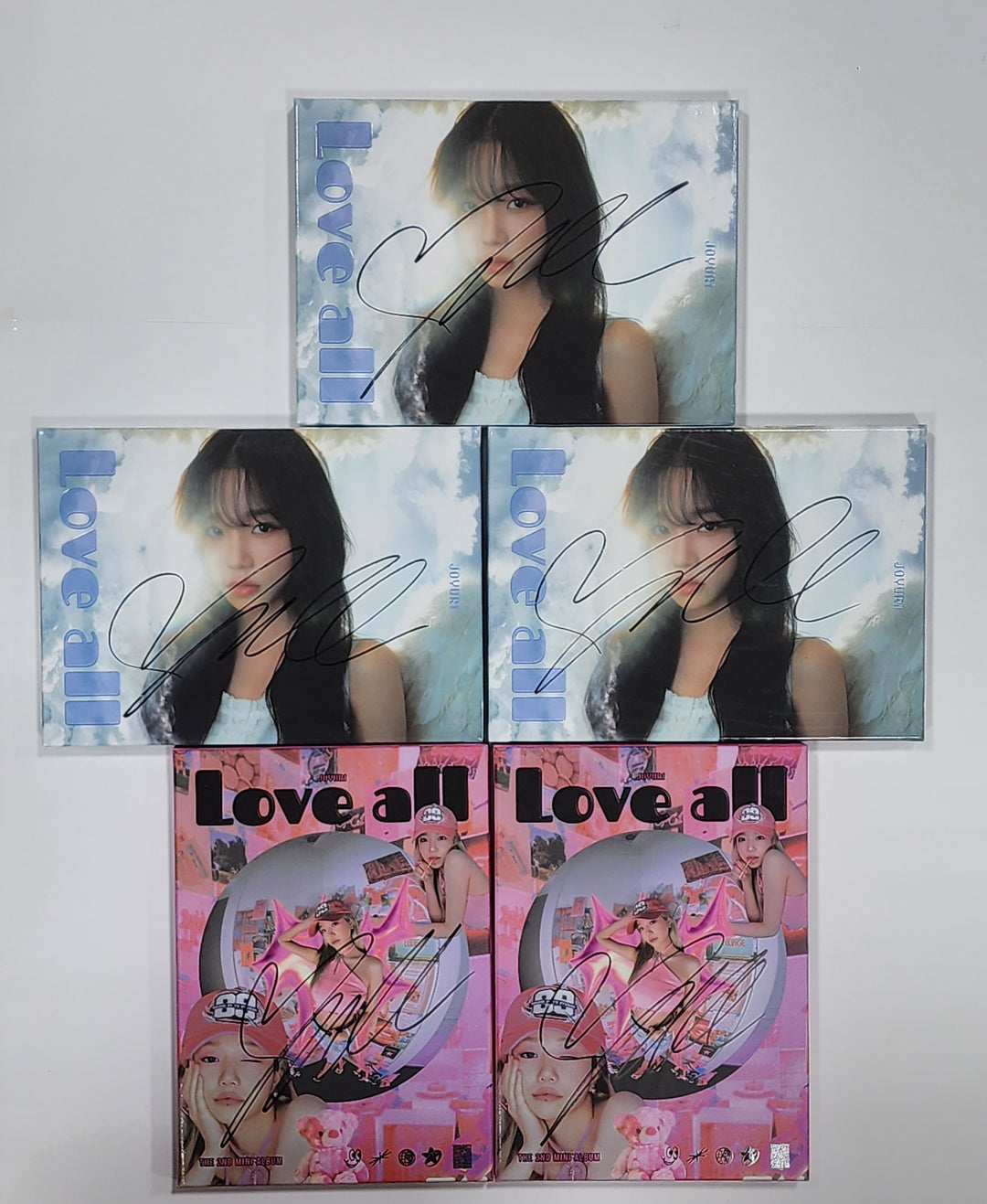 JO YURI "Love All" - Hand Autographed(Signed) Promo Album [23.08.23] - HALLYUSUPERSTORE
