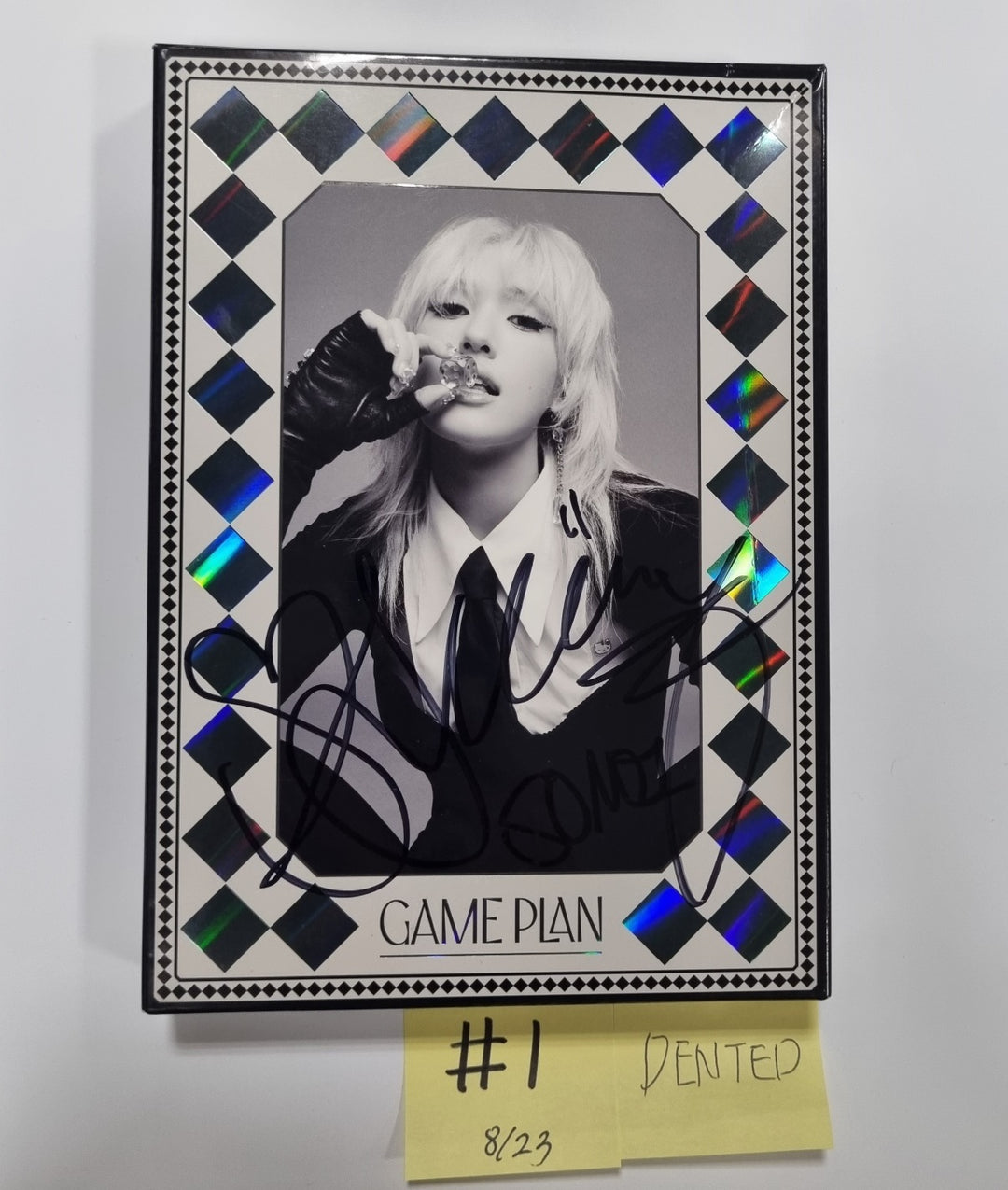 JEON SOMI "GAME PLAN" - Hand Autographed(Signed) Promo Album [23.08.23] - HALLYUSUPERSTORE