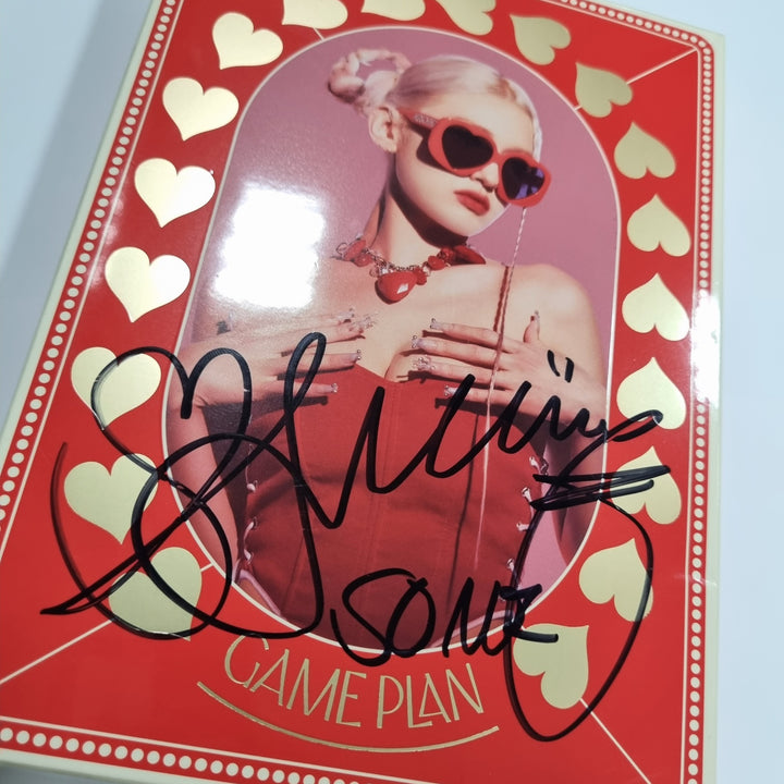 JEON SOMI "GAME PLAN" - Hand Autographed(Signed) Promo Album [23.08.23] - HALLYUSUPERSTORE