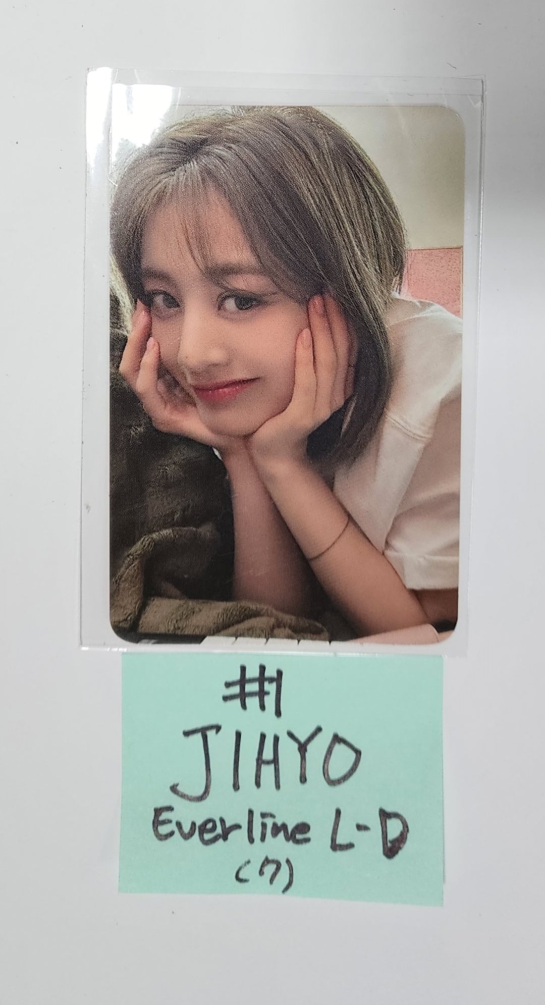 JIHYO "ZONE" 1st Mini Album -  Everline Lucky Draw Event Photocard, 4 Cut Photo, Pin Button, Can Mirror [23.08.23] - HALLYUSUPERSTORE