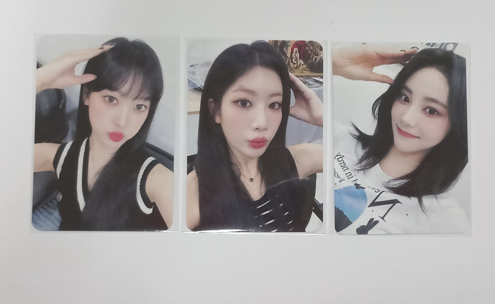 ODD EYE CIRCLE "Version Up"- MMT Fansign Event Photocard [23.08.25] - HALLYUSUPERSTORE