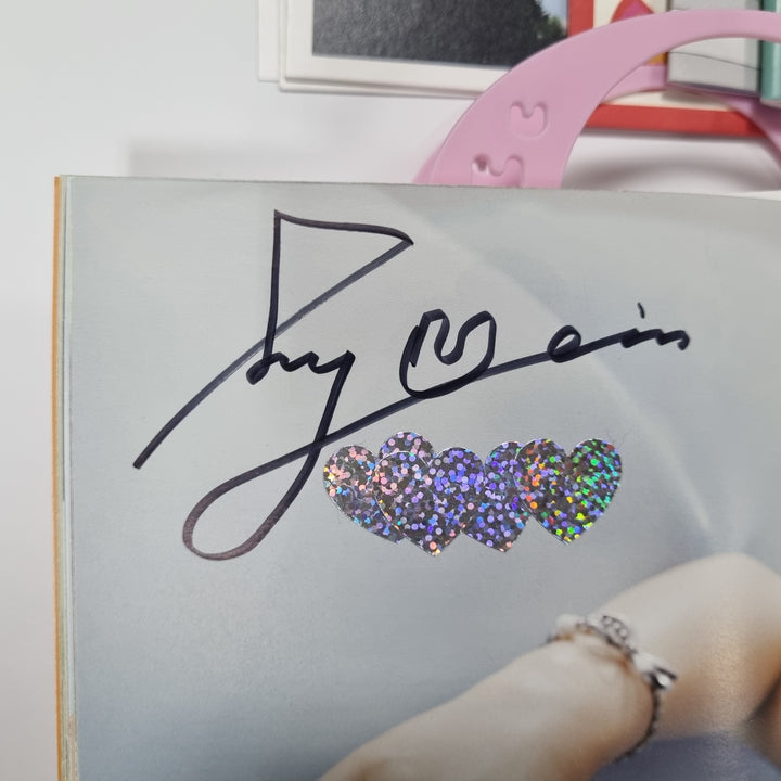 HYEIN (Of New Jeans) "Get Up" 2nd EP - Hand Autograhped(Signed) Album [NJ Ver] [23.08.25] - HALLYUSUPERSTORE
