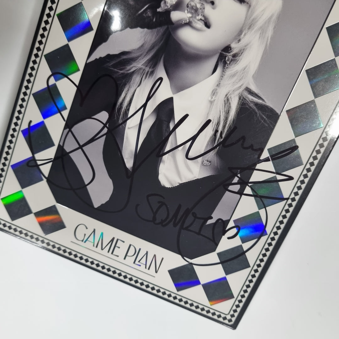JEON SOMI "GAME PLAN" - Hand Autographed(Signed) Album [23.08.25] - HALLYUSUPERSTORE