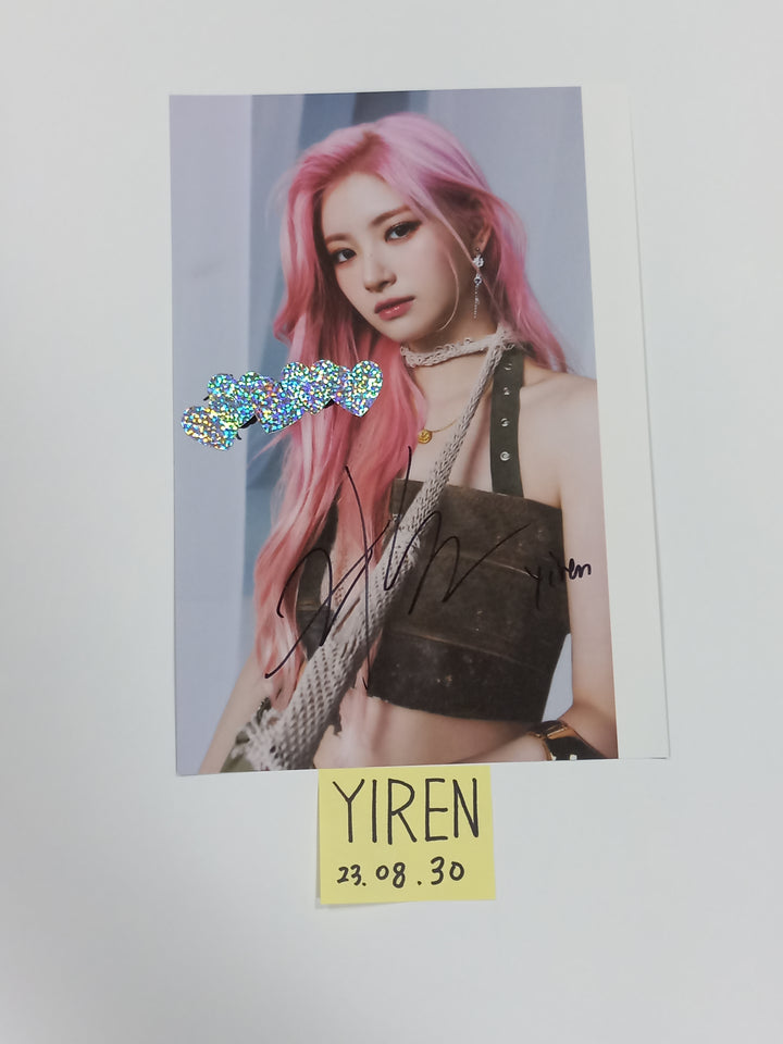 Everglow "ALL MY GIRLS" - A Cut Page From Fansign Event Album [23.08.30] - HALLYUSUPERSTORE