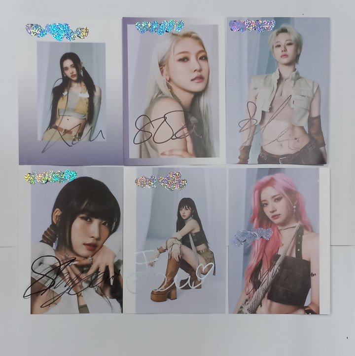 Everglow "ALL MY GIRLS" - A Cut Page From Fansign Event Album [23.08.30] - HALLYUSUPERSTORE