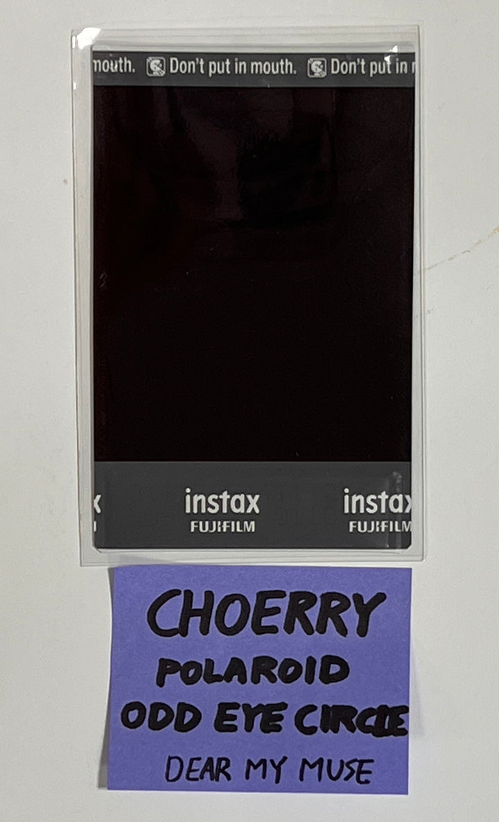 Choerry (Of ODD EYE CIRCLE) "Version Up"- Hand Autographed(Signed) Polaroid + 4 Cut Photo [23.08.30] - HALLYUSUPERSTORE