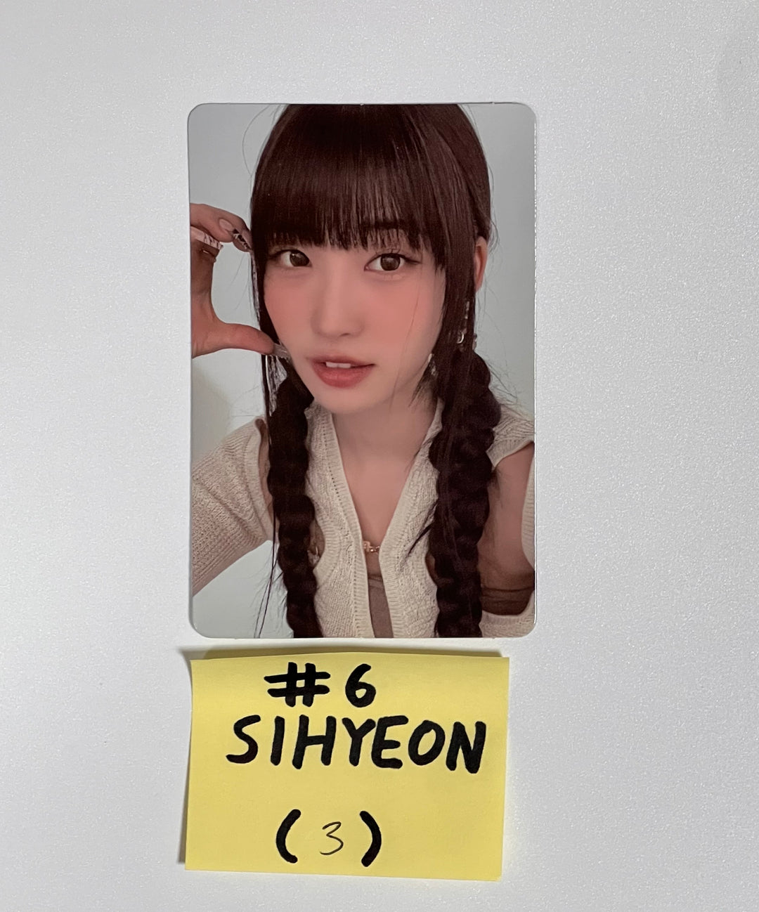 Everglow "ALL MY GIRLS" - Official Photocard [Restocked] [23.08.31] - HALLYUSUPERSTORE