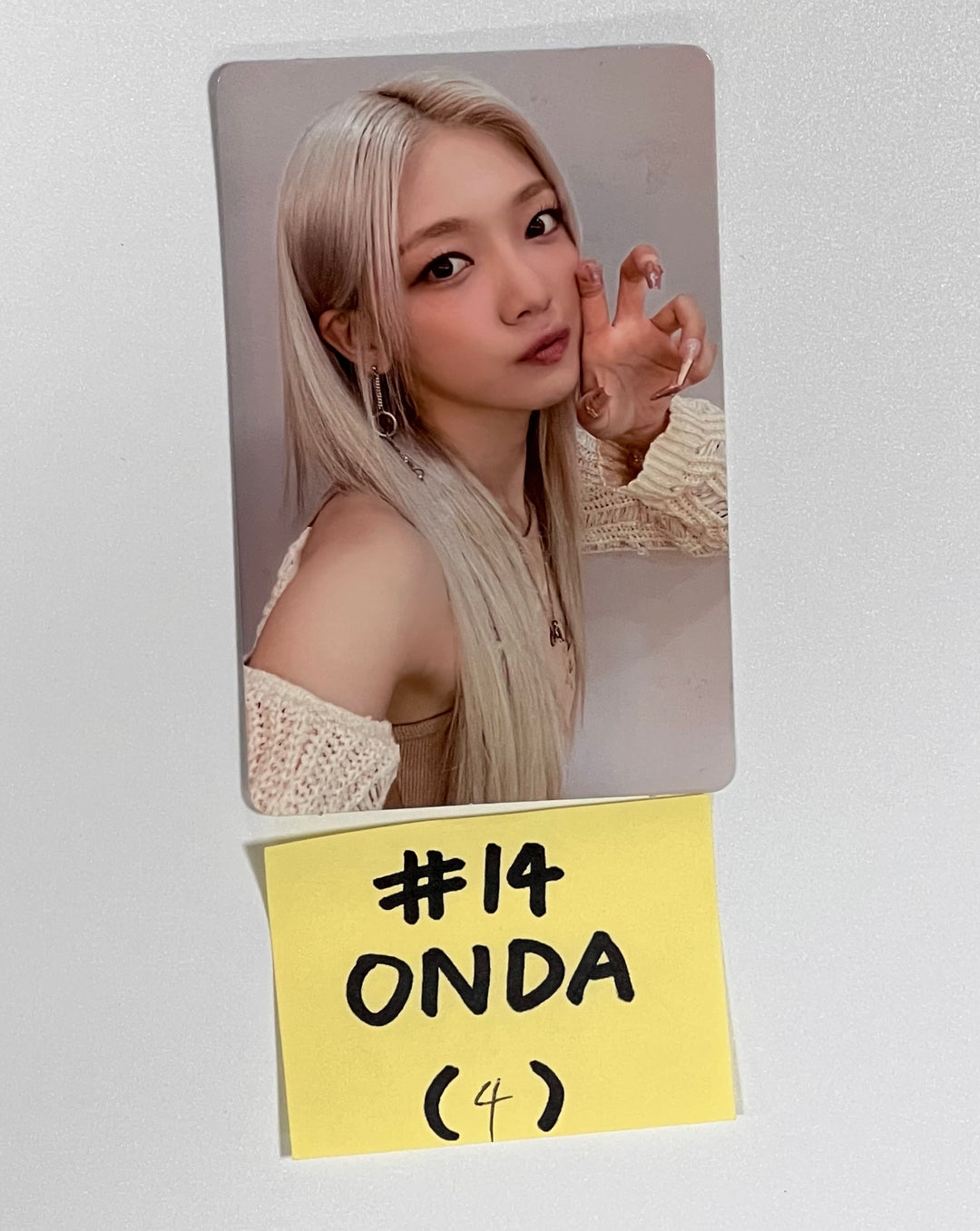 Everglow "ALL MY GIRLS" - Official Photocard [Restocked] [23.08.31] - HALLYUSUPERSTORE