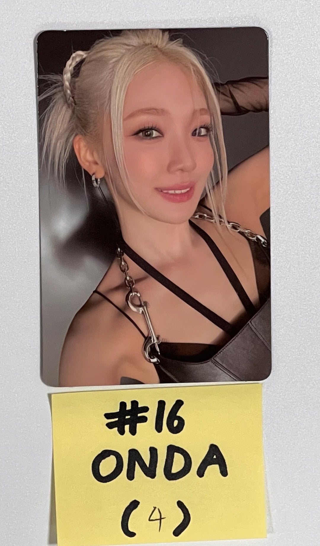 Everglow "ALL MY GIRLS" - Official Photocard [Restocked] [23.08.31] - HALLYUSUPERSTORE