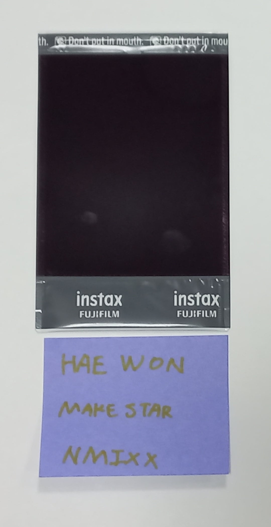Haewon (Of NMIXX) "A Midsummer NMIXX’s Dream" - Hand Autographed(Signed) Polaroid [23.09.04] - HALLYUSUPERSTORE
