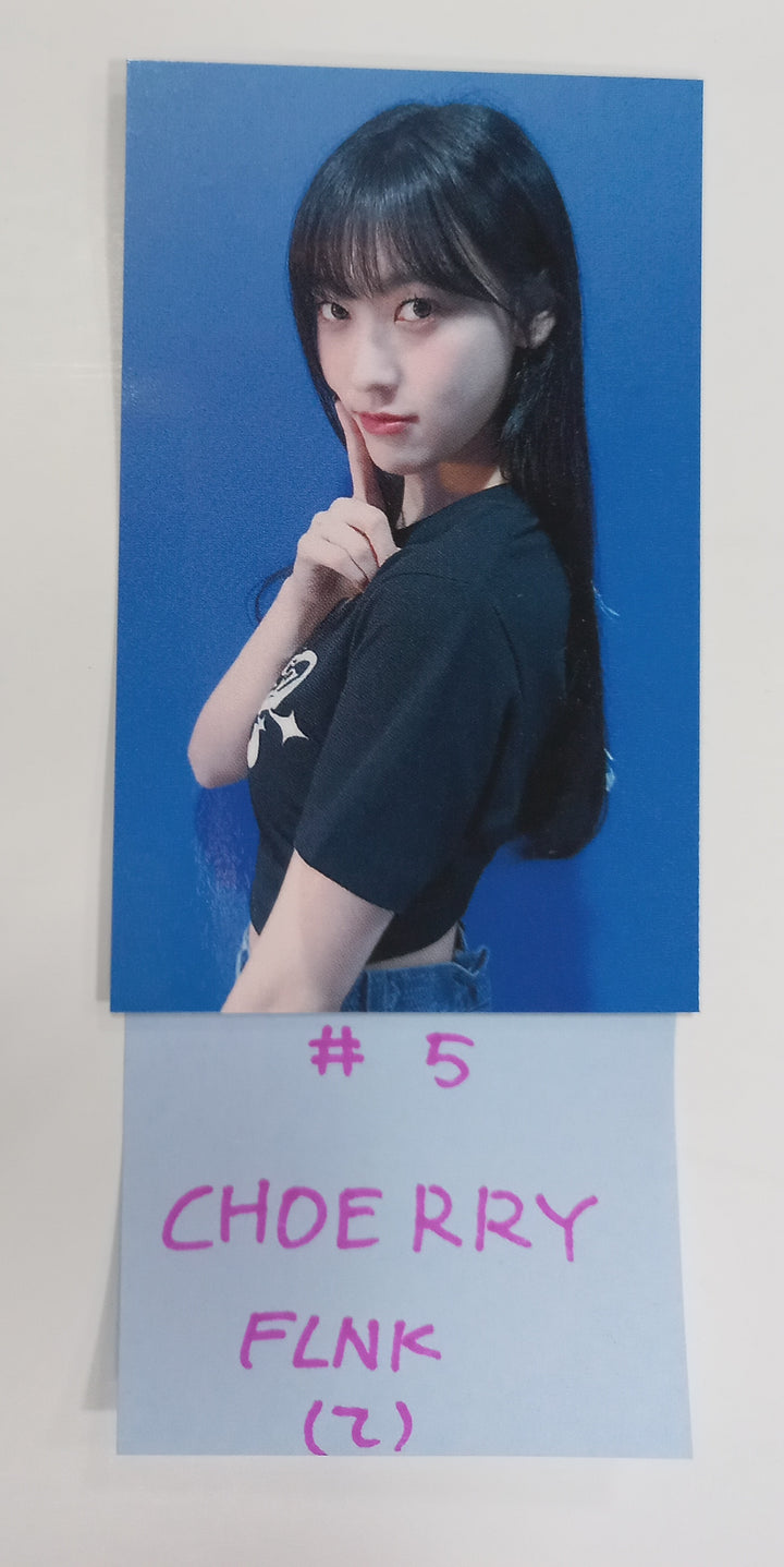 ODD EYE CIRCLE "Version Up"- FLNK Fansign Event Photocard [23.09.05] - HALLYUSUPERSTORE
