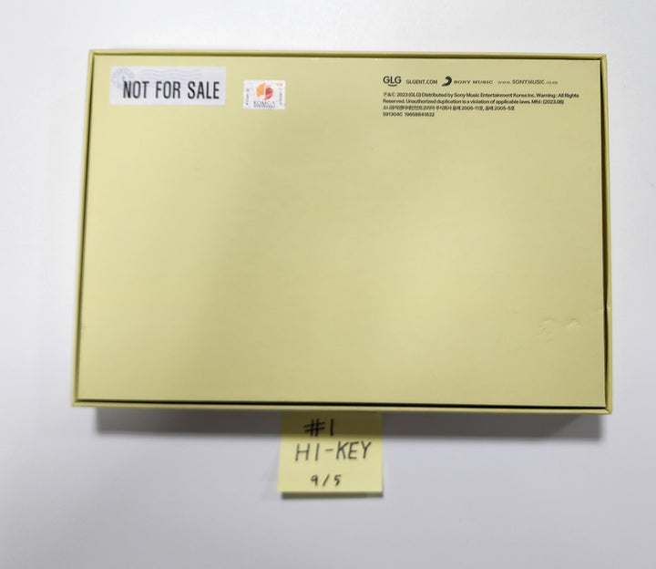 H1-KEY "Seoul Dreaming" - Hand Autographed(Signed) Promo Album [23.09.05] - HALLYUSUPERSTORE