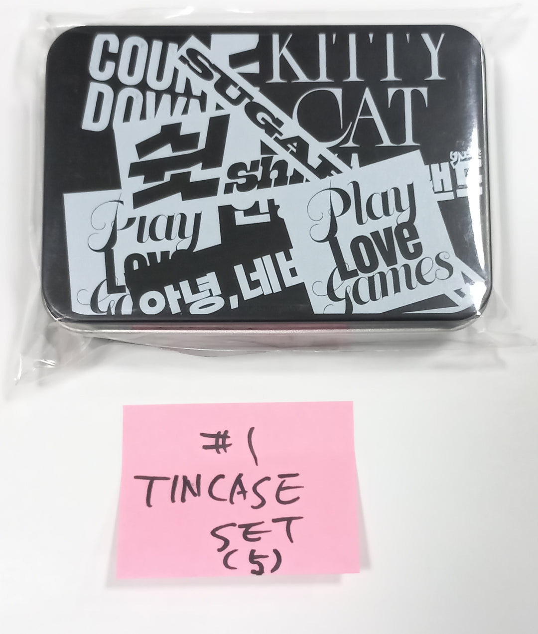 KISS OF LIFE X EVERLINE - OFFICIAL MD [Tincase, Acrylic Keyring] [23.09.07] - HALLYUSUPERSTORE