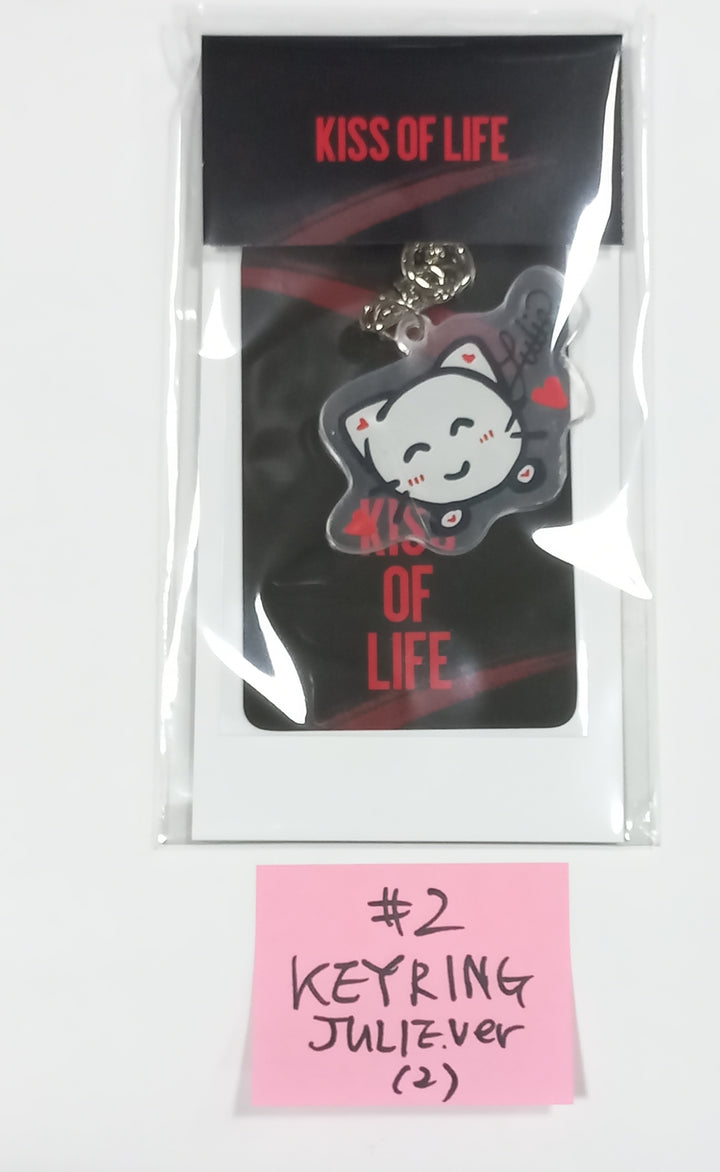 KISS OF LIFE X EVERLINE - OFFICIAL MD [Tincase, Acrylic Keyring] [23.09.07] - HALLYUSUPERSTORE