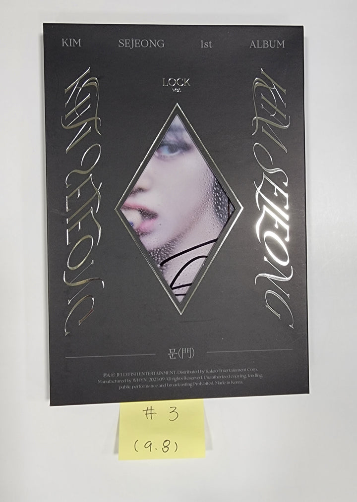 Kimsejeong "문(門)" - Hand Autographed(Signed) Promo Album [23.09.08] - HALLYUSUPERSTORE