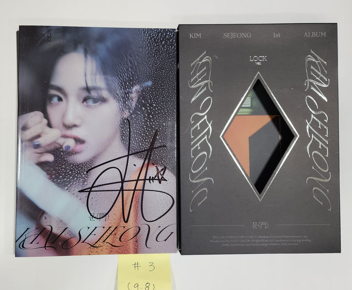 Kimsejeong "문(門)" - Hand Autographed(Signed) Promo Album [23.09.08] - HALLYUSUPERSTORE