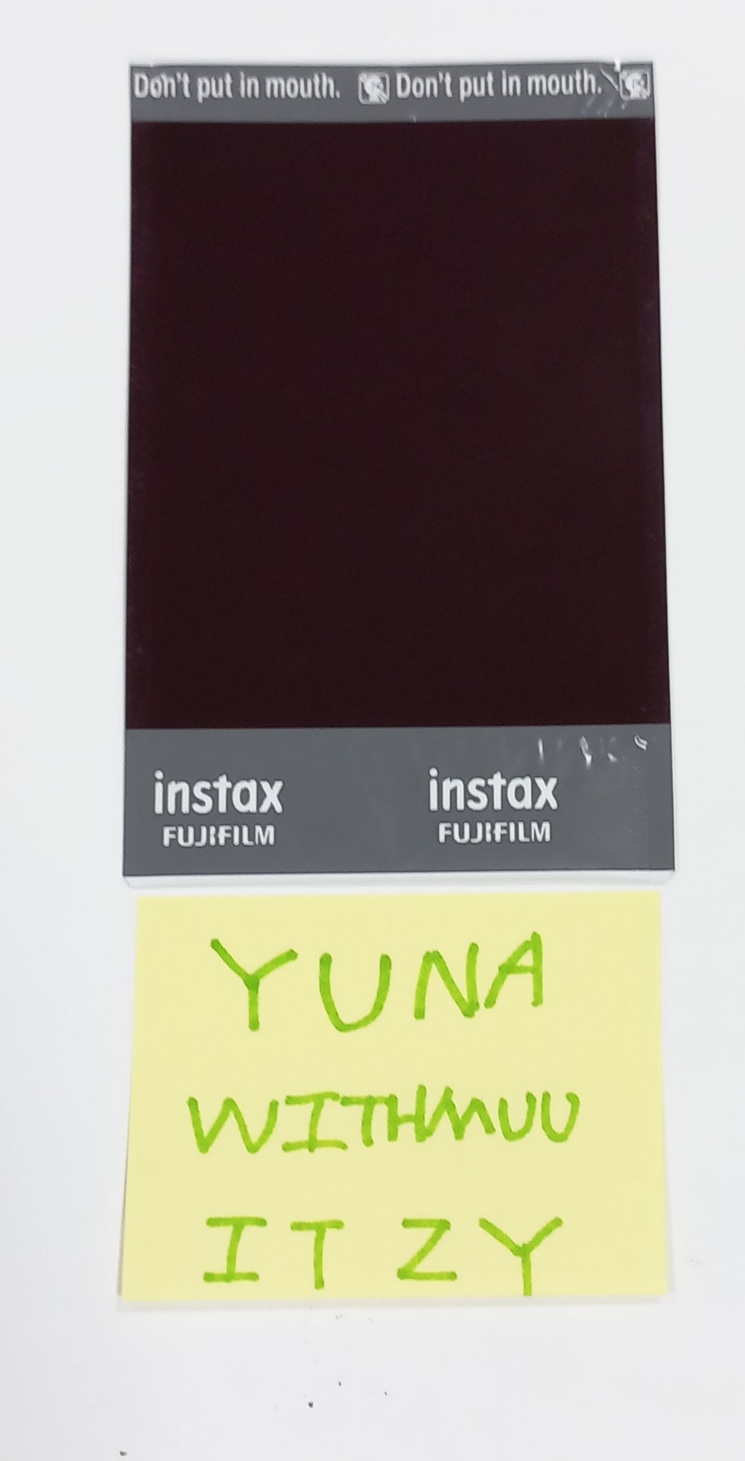 YUNA (Of ITZY) &