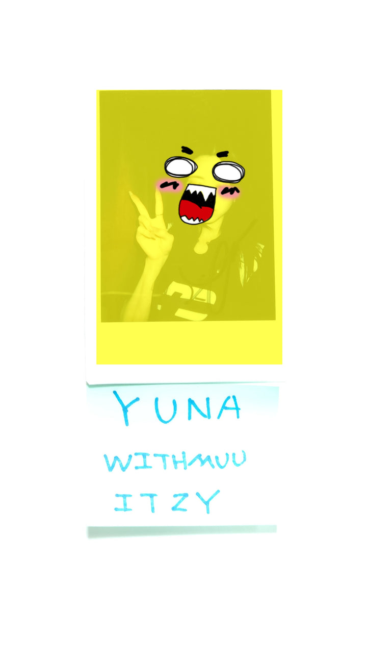 YUNA (Of ITZY) &