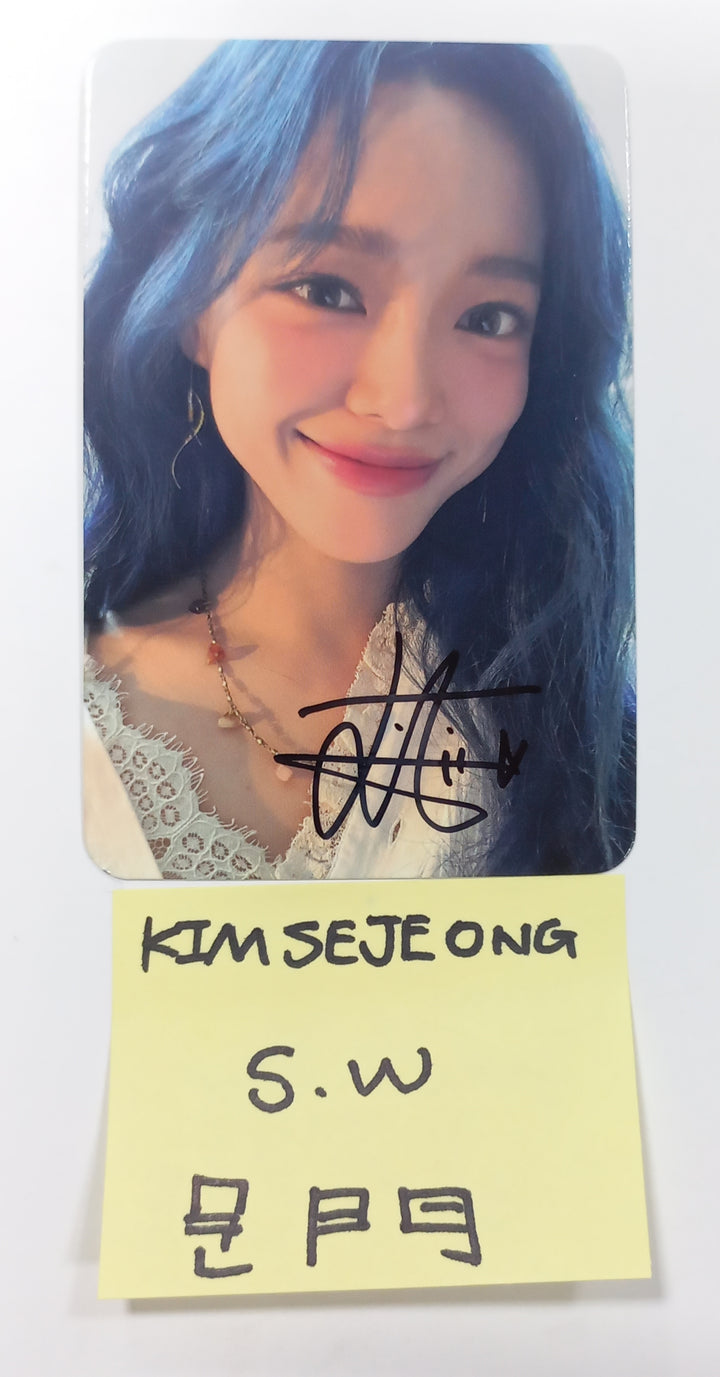 Kim Sejeong "문門" - Hand Autographed(Signed) Photocard [23.09.18] - HALLYUSUPERSTORE