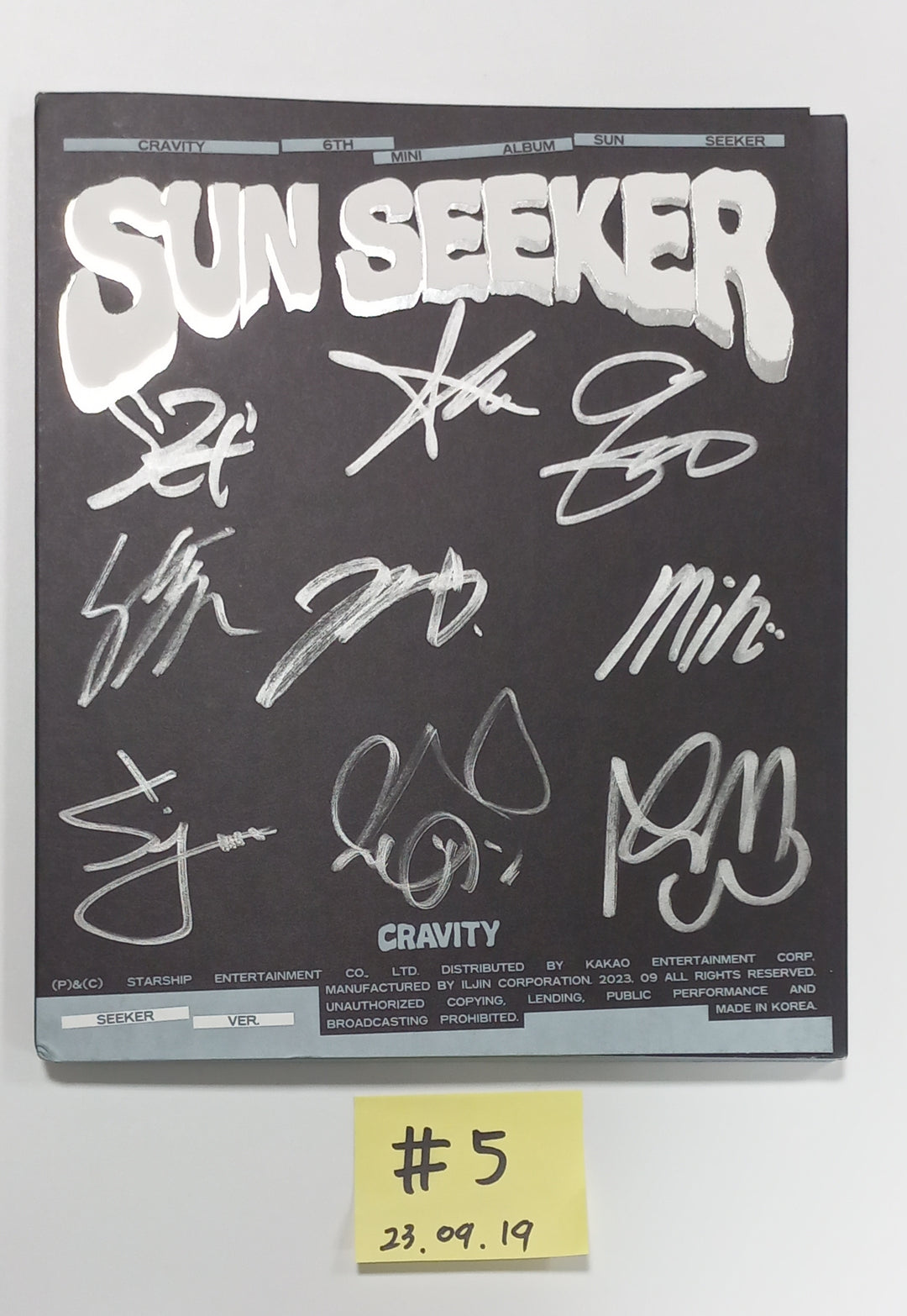 CRAVITY "SUN SEEKER" - Hand Autographed(Signed) Promo Album [23.09.19] - HALLYUSUPERSTORE