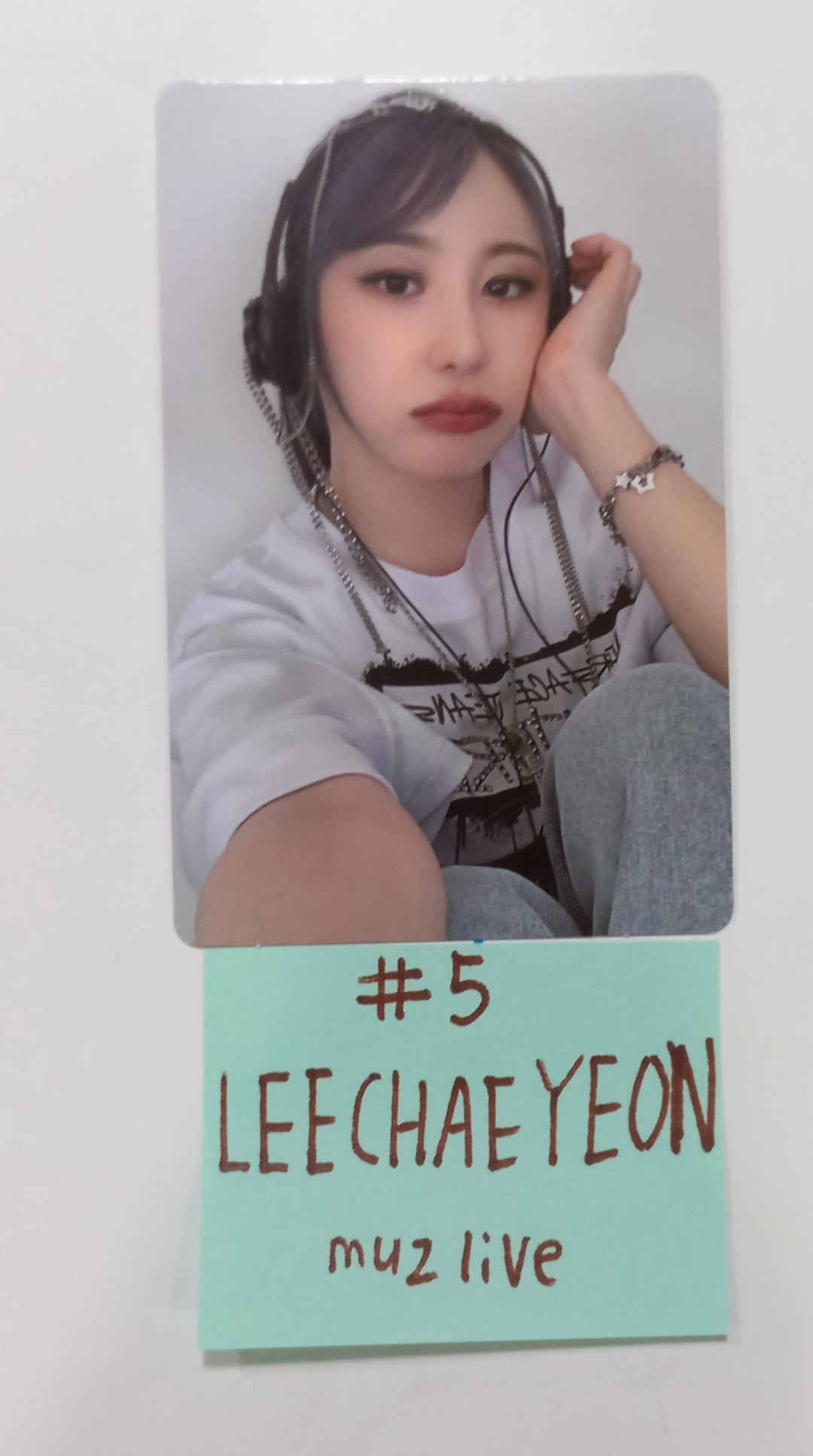 Lee Chae Yeon "The Move Street" - Muz Live Fansign Event Photocard [Kit Ver] [23.09.20] - HALLYUSUPERSTORE