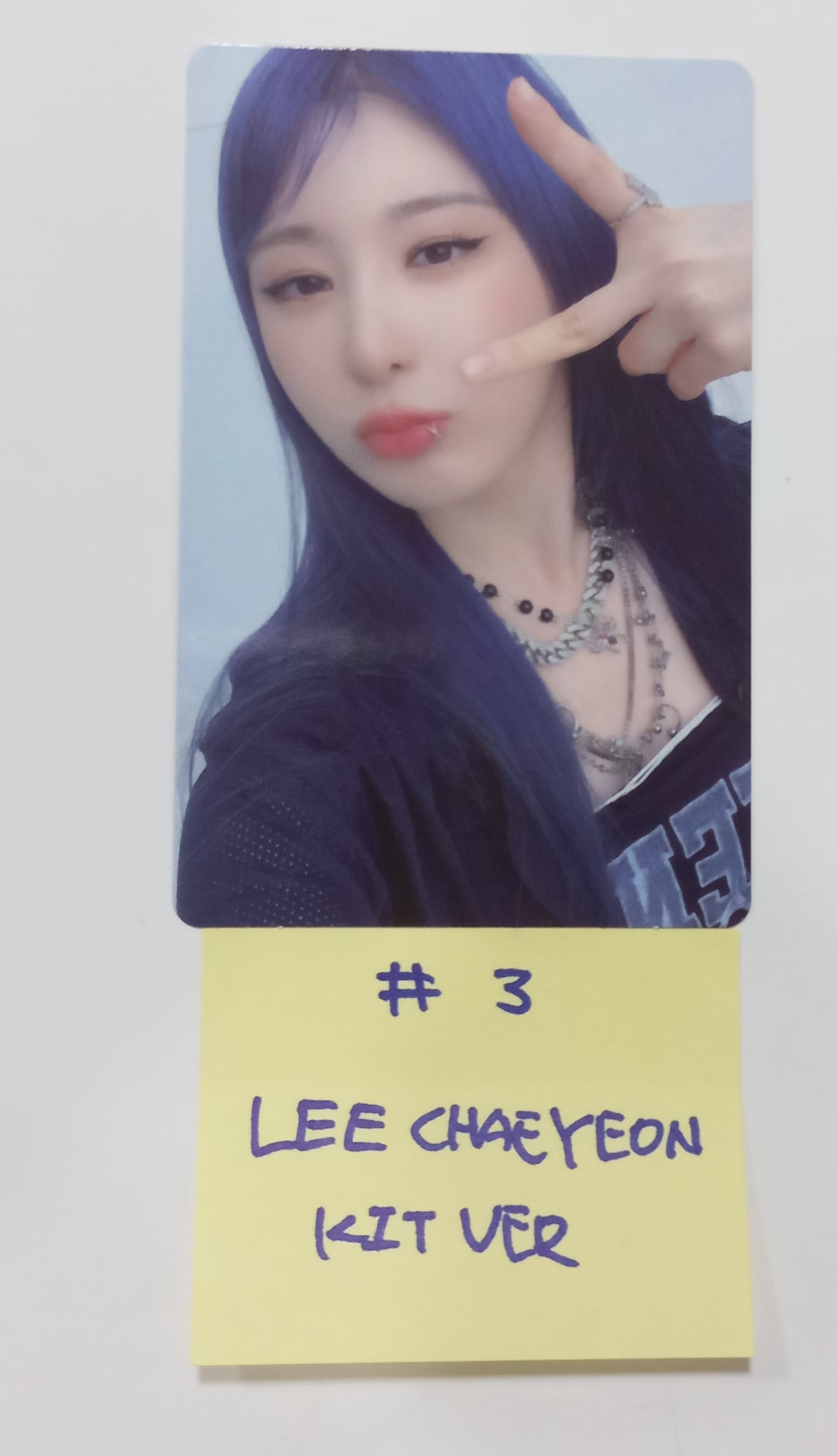 Lee Chae Yeon "The Move Street" - Official Photocard [Kit Ver] [23.09.21] - HALLYUSUPERSTORE
