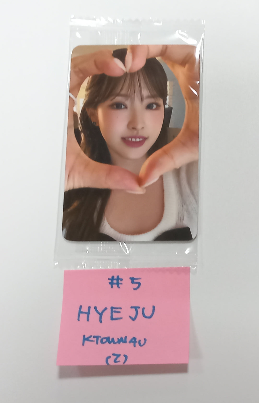 Loossemble "Loossemble" - Ktown4U Fansign Event Photocard [23.09.21] - HALLYUSUPERSTORE