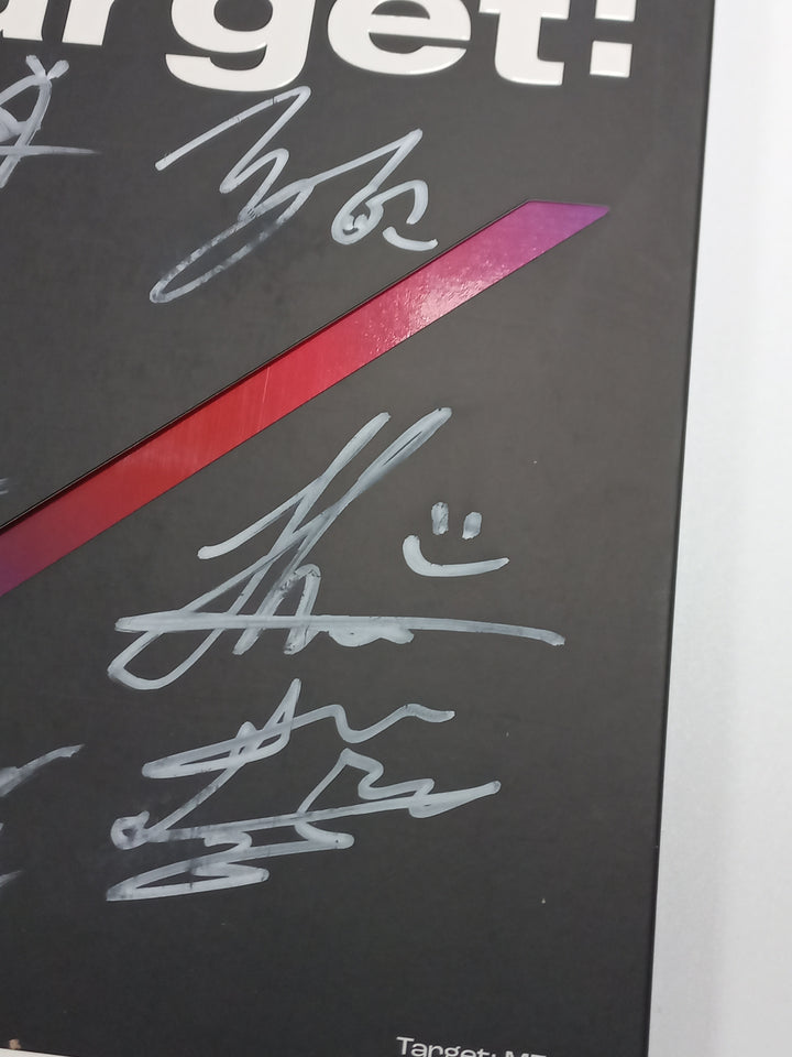 EVNNE "Target: ME" - Hand Autographed(Signed) Promo Album [23.09.22] - HALLYUSUPERSTORE